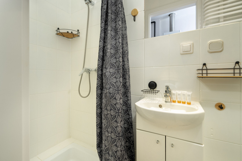 Bathroom 4, Apartment Garbary 35 by Renters, Poznań City