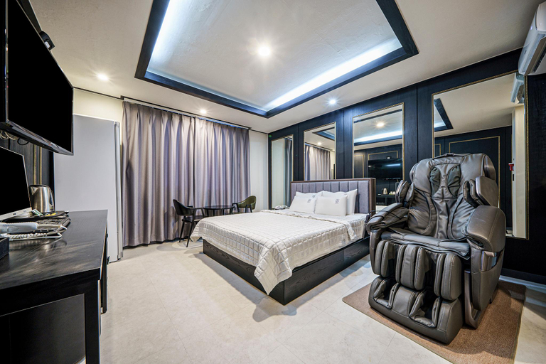 Bedroom 2, Haman Hotel Lupine, Haman