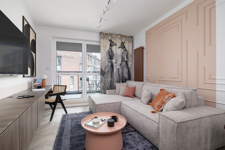 Others 5, Deluxe Podskale 18 by Renters Prestige, Kraków City