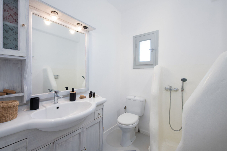 Bathroom 3, Caval Residences, South Aegean