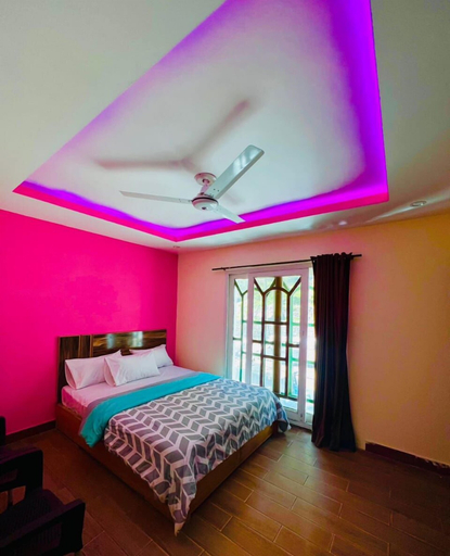 Bedroom 5, Neelum Green Land, Kupwara