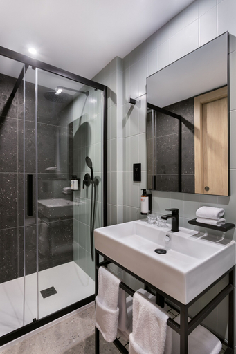 Bathroom 4, Hotel Mistral St. Julian's, Affiliated by Meliá, St Julian's