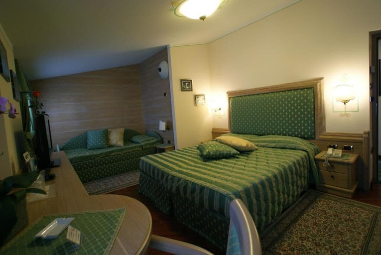Bedroom 4, Hotel Alle Alpi, Trento