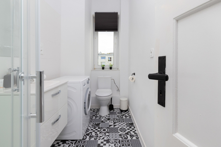 Bathroom 4, Apartment by the Park Gdynia by Renters, Gdynia