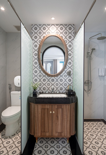 Bathroom 4, Pavillon Boutique Hotel & Apartment Nha Trang, Nha Trang