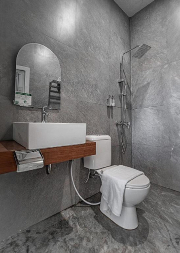 Bathroom 5, Faves Hotel Toraja, Tana Toraja