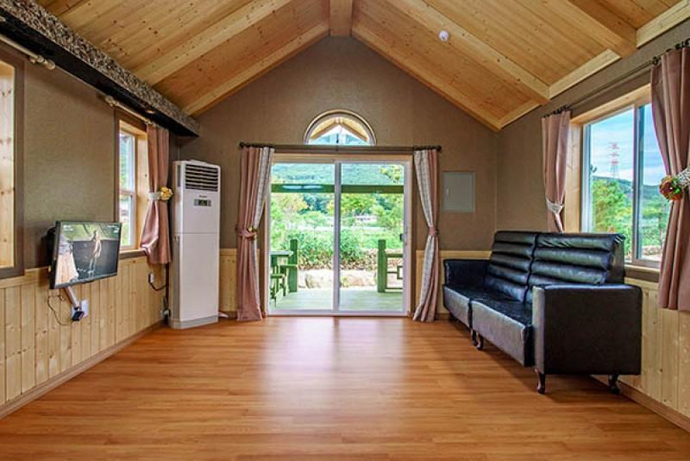 Others 4, Yongin Juwon Pension, Yongin