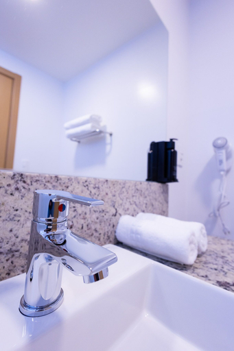 Bathroom 5, Hotel Caiuá Blumenau, Blumenau