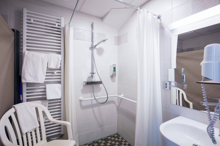 Bathroom 4, Hôtel Restaurant de la Poste et La Grange Détente, espace bien-être, Lozère