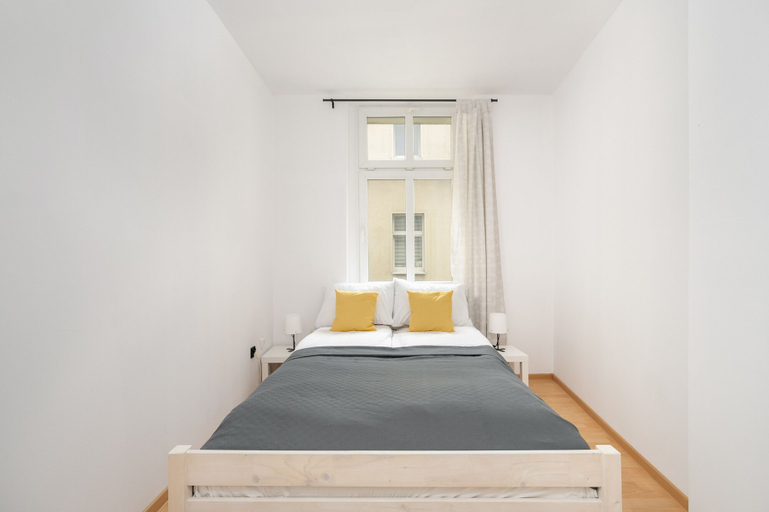 Bedroom 3, Apartment Garbary 35 by Renters, Poznań City