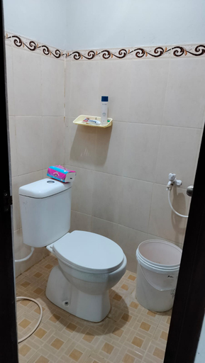 Bathroom, Griya Tamu Monstera Bali, Denpasar