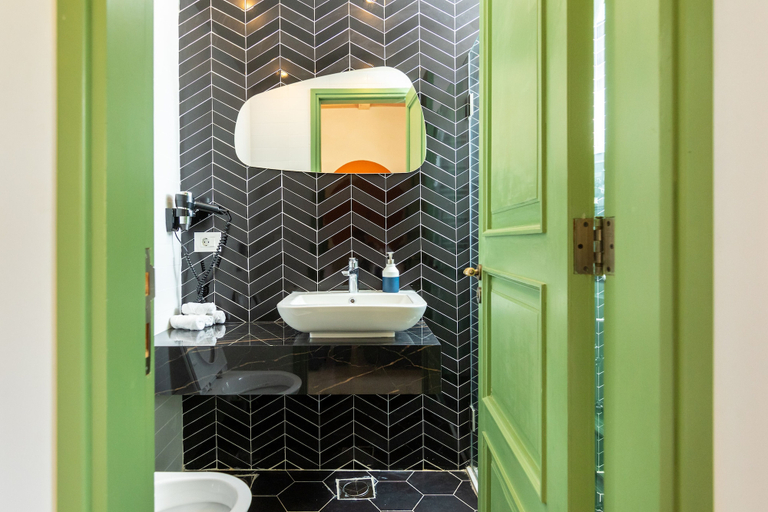 Bathroom 3, Arnaoon Village, Batroun