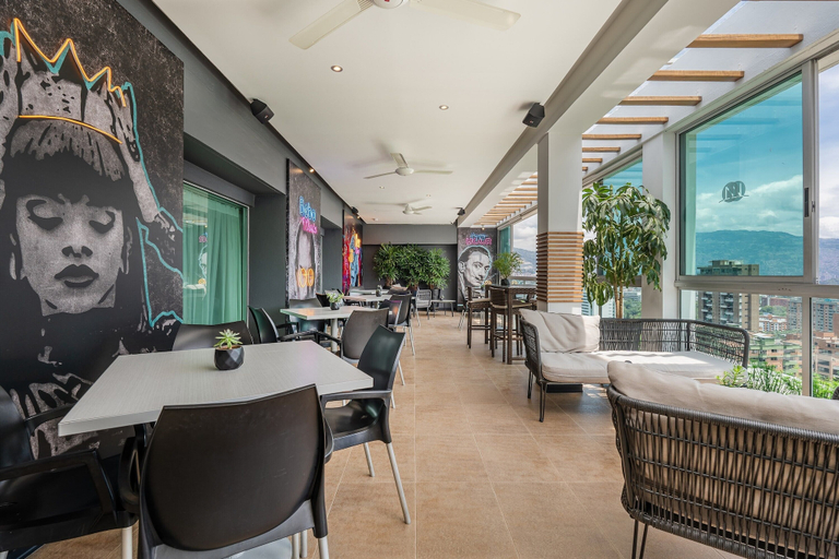 Food & Drinks 5, Novelty Suites Hotel - Oviedo Mall, Medellín