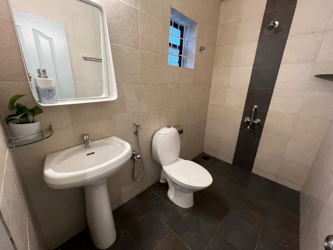 Bathroom, Olive Hotel Calangute Niwasa by Embassy Group, North Goa