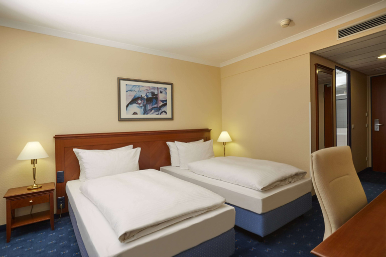 Bedroom 2, H4 Hotel Kassel, Kassel