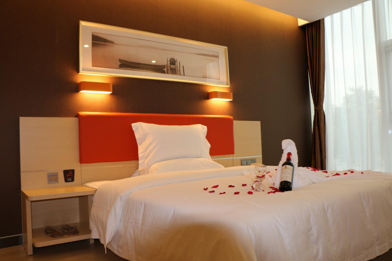 Bedroom 5, 7 Days Premium Beijing Dujia Kanyuan, Beijing