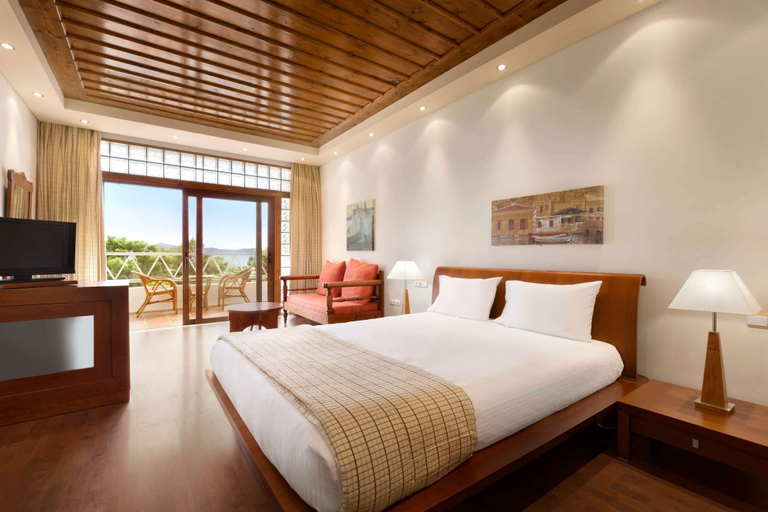 Bedroom 3, Ramada by Wyndham Loutraki Poseidon Resort, Peloponnese
