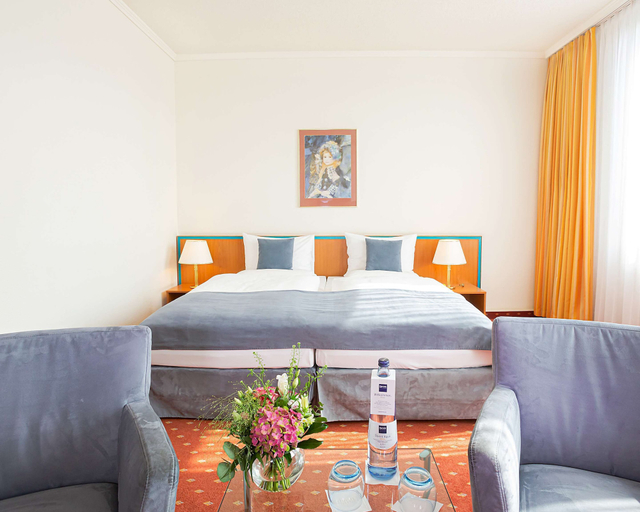 Bedroom 4, Dorint Hotel Leipzig, Leipzig