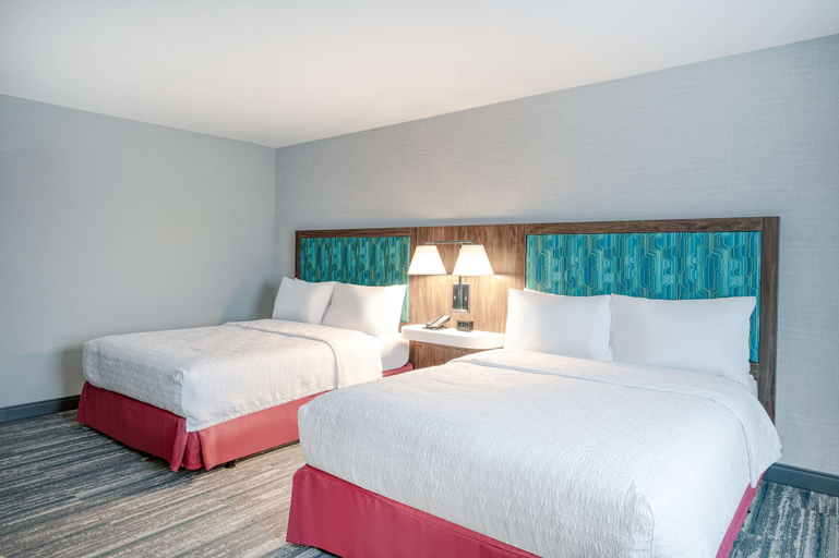 Bedroom 3, Hampton Inn Cleveland Airport - Tiedeman Road, Cuyahoga