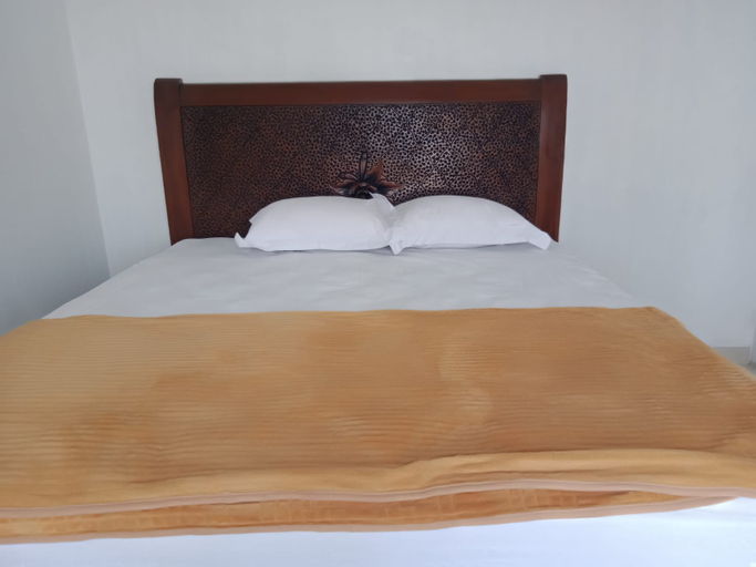 Ratu Balqis Homestay - Tap to explore photos