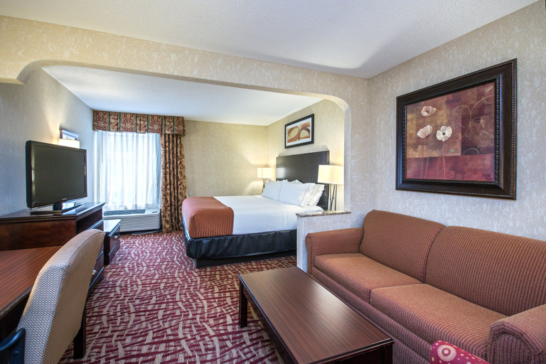 Holiday Inn Express Hotel & Suites Corinth - Tap to explore photos