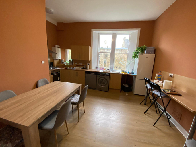 Others, Bernard Homestay, Edinburgh