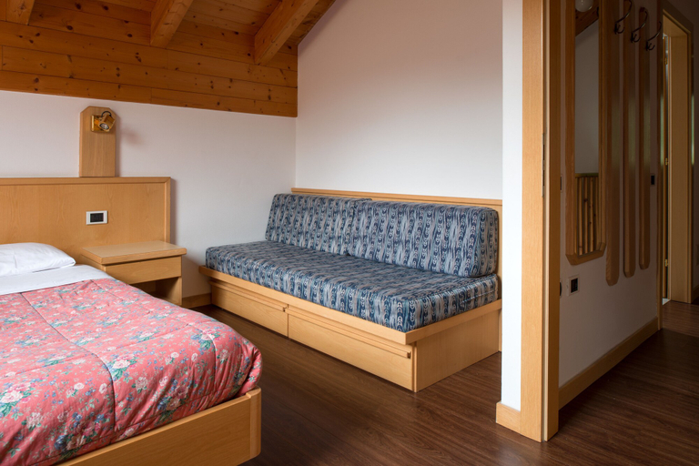 Bedroom 3, Apartments Boè, Bolzano