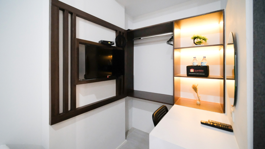 Others 3, Modern and Simple Studio (No Kitchen) Apartment at Suncity Residence By Travelio, Sidoarjo