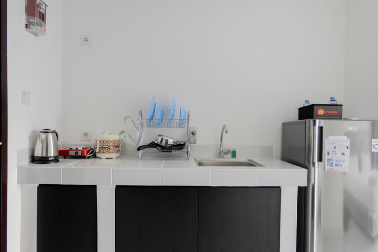 Others 4, Modern Studio Casa De Parco Apartment By Travelio, Tangerang