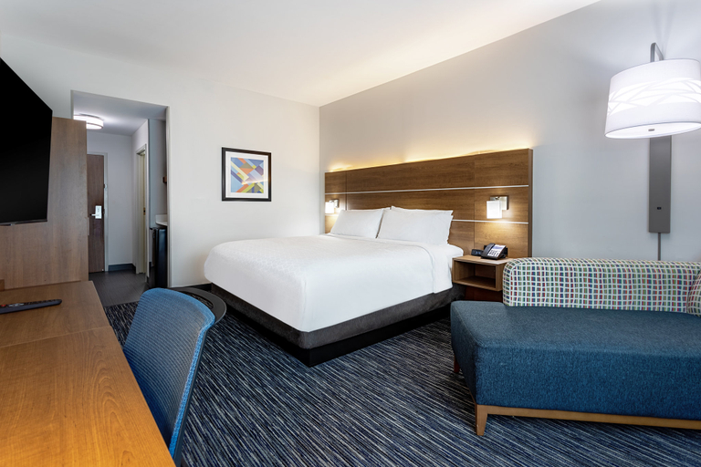 Bedroom 4, Holiday Inn Express & Suites MIRAMAR by IHG, Broward