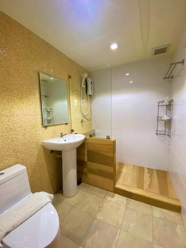Bathroom 3, Phuphanplace Hotel, Muang Sakon Nakhon
