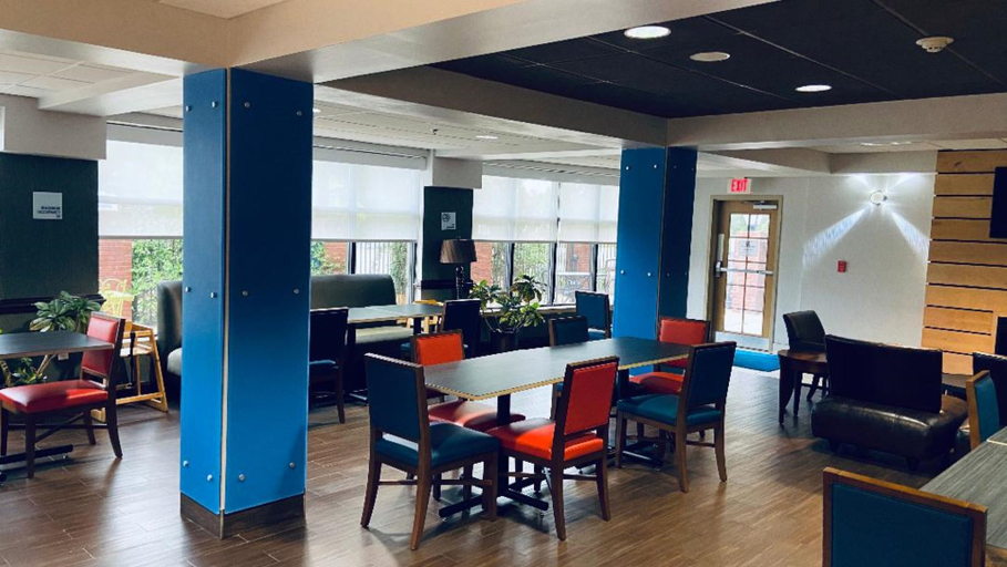 Food & Drinks 5, Holiday Inn Express & Suites GADSDEN W-NEAR ATTALLA by IHG, Etowah