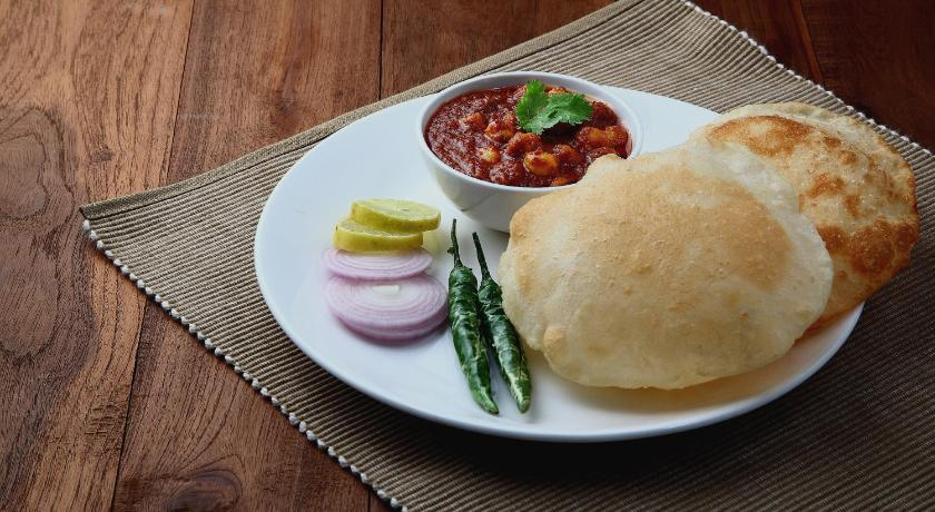 Food & Drinks 2, POP 91460 Hotel Kasturi Inn, Anuppur