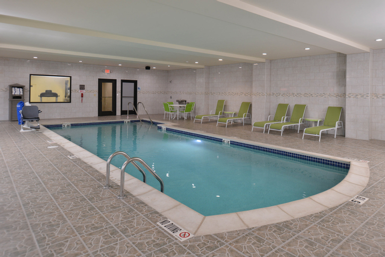 Sport & Beauty 2, Holiday Inn Express & Suites Dearborn SW - Detroit Area, Wayne
