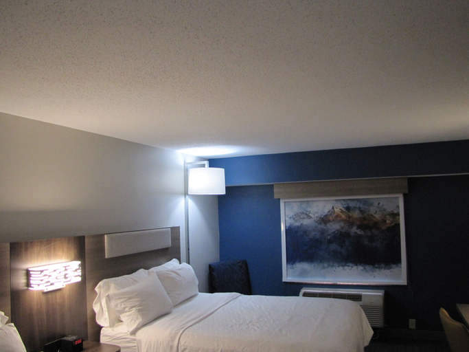 Bedroom 3, Holiday Inn Express & Suites DONEGAL by IHG, Westmoreland