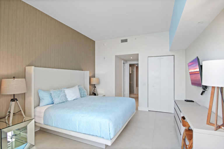 Bedroom 2, Vista Point Retreat, Broward