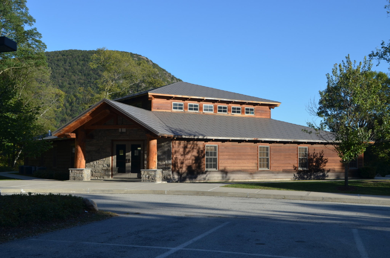 Exterior & Views 4, Holiday Inn Express & Suites WEST POINT-FORT MONTGOMERY by IHG, Orange