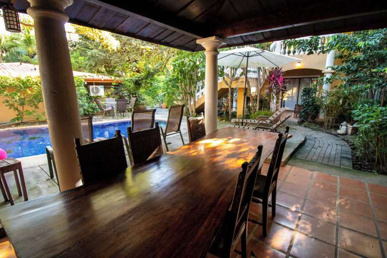 Food & Drinks, Anona Guesthouse, Carrillo