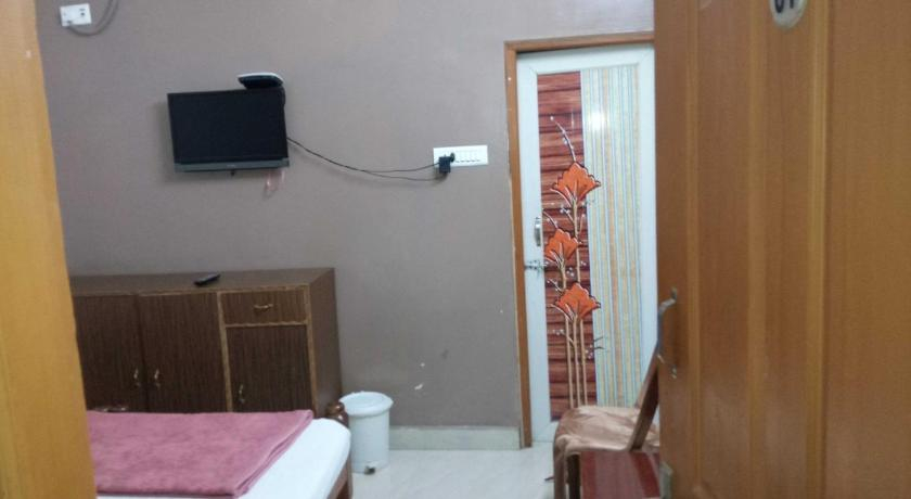 Bedroom 1, POP 91460 Hotel Kasturi Inn, Anuppur
