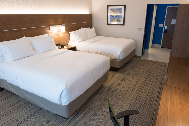 Bedroom 5, Holiday Inn Express & Suites FORT WAYNE NORTH by IHG, Allen