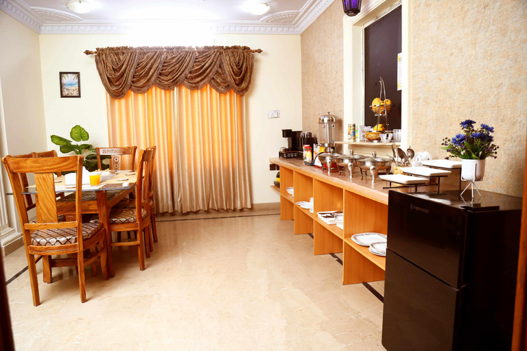 Food & Drinks 3, Waypoint Hotel, Karachi