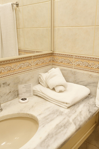 Bathroom 4, Hotel Casacurta, Garibaldi