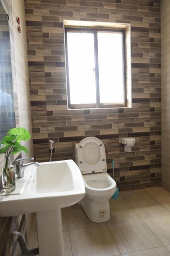 Bathroom 3, Nanofilter HOUSE, Arusha Urban