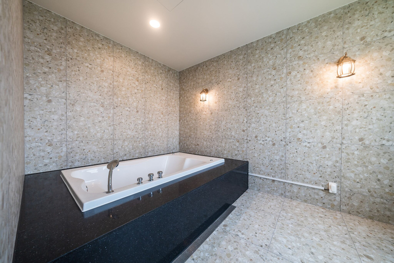 Bathroom 4, Hotel Four Star, Gyeyang