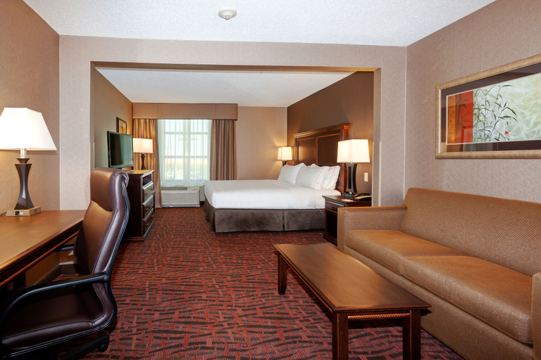 Bedroom 3, Holiday Inn Express & Suites CHEYENNE by IHG, Laramie