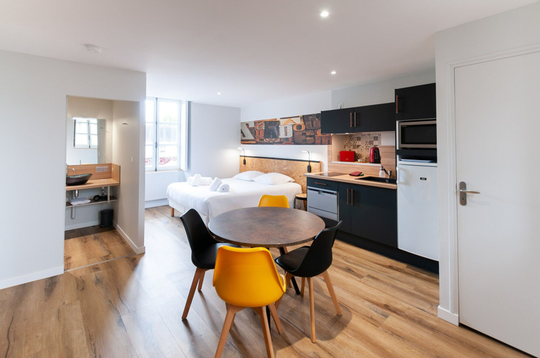Dining Room 7