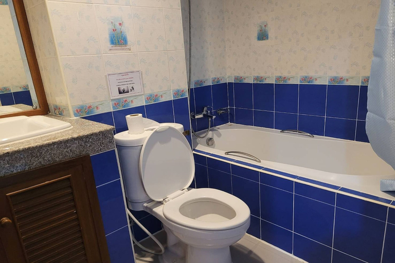 Bathroom 4, Kaewchantra Mansion, Muang Chiang Mai