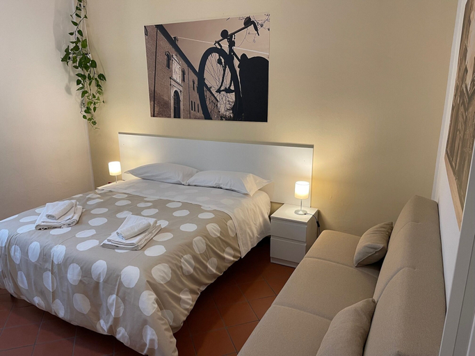 Others 2, Downtown Ferrara - Low Cost Rooms, Ferrara