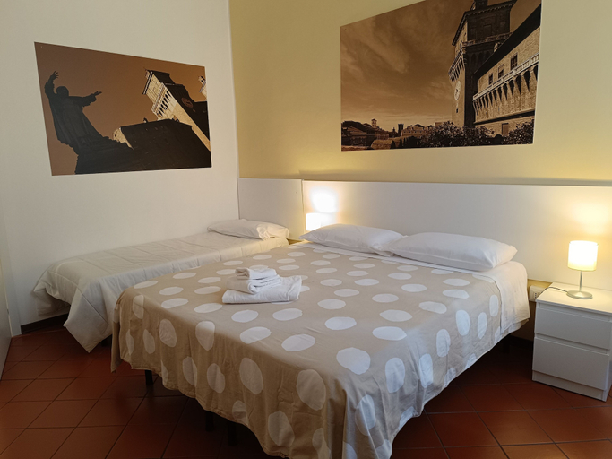 Bedroom 4, Downtown Ferrara - Low Cost Rooms, Ferrara