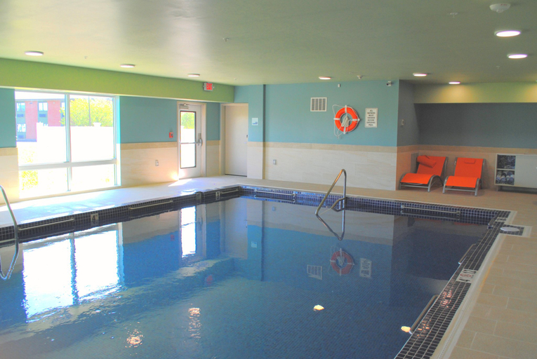 Sport & Beauty 5, Holiday Inn Express & Suites COLUMBIA CITY by IHG, Whitley
